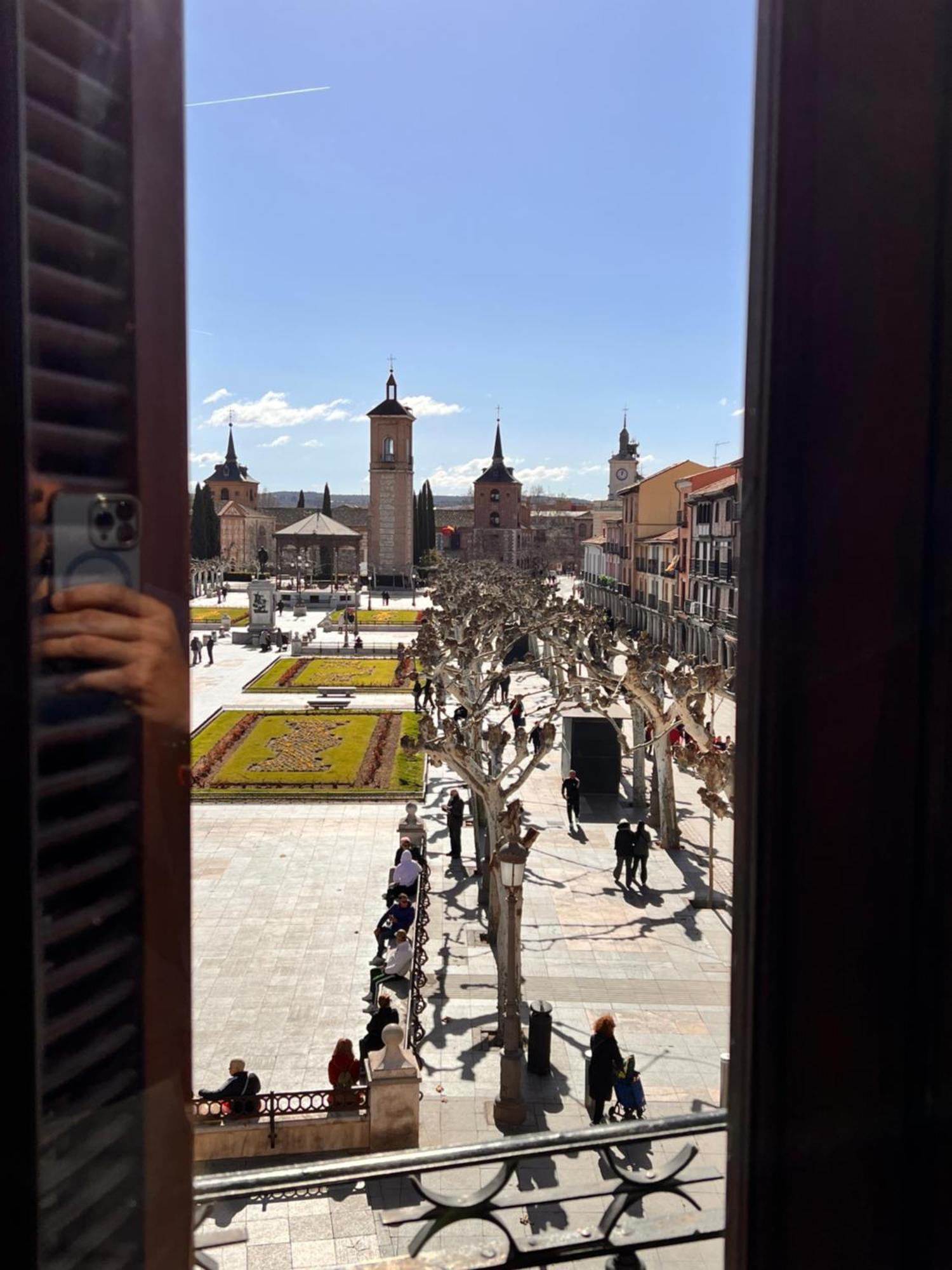 Sonar En La Plaza Cervantes 1 Alcalá de Henares Екстериор снимка