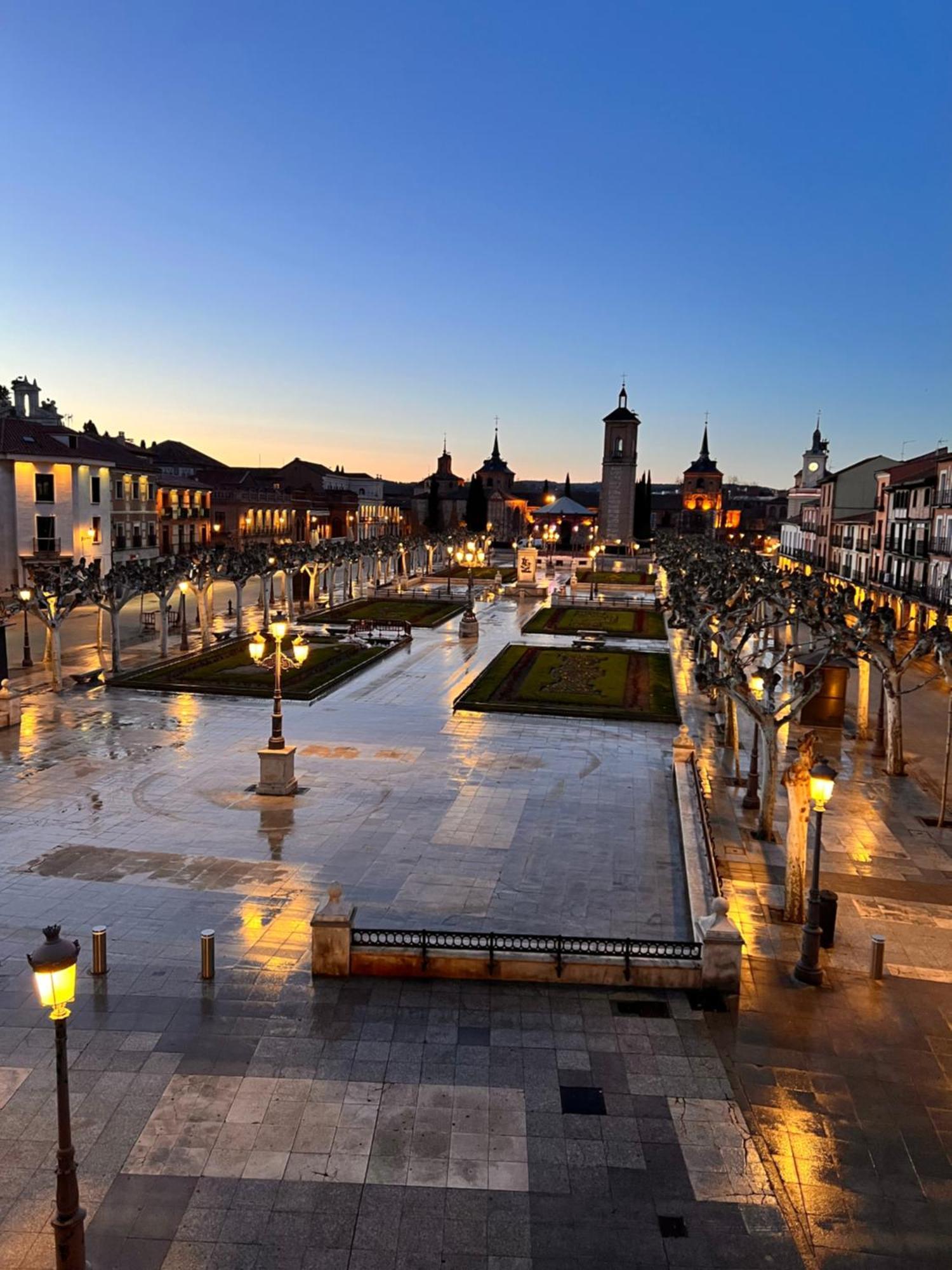 Sonar En La Plaza Cervantes 1 Alcalá de Henares Екстериор снимка