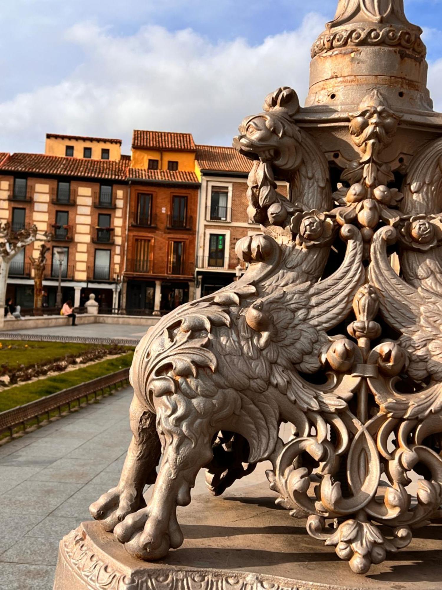 Sonar En La Plaza Cervantes 1 Alcalá de Henares Екстериор снимка